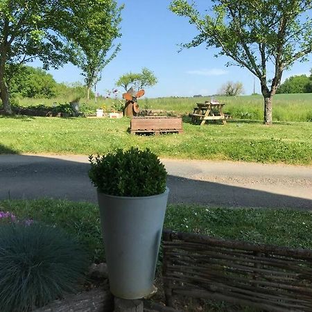 « Le Vieux Hangar » Gite A La Ferme Le Buisson-de-Cadouin Extérieur photo